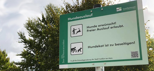 Schild der Hundewiese
